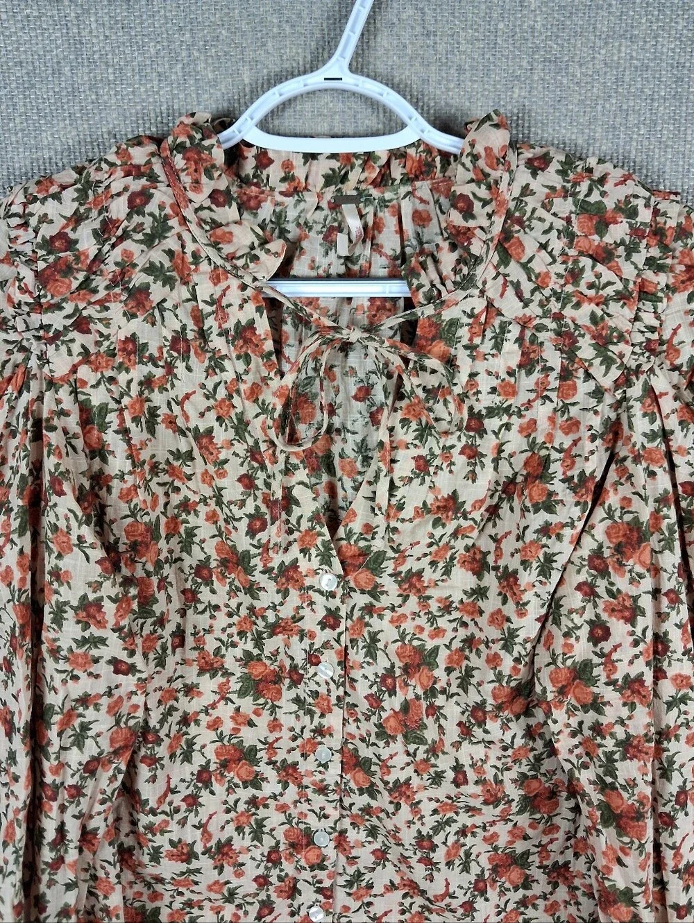Free People Meant To Be Floral Ruffle Tie Neck Puff Sleeve Blouse Vintage Combo